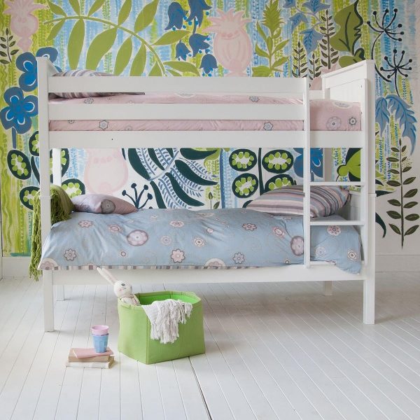 Solid and sturdy white bunk bed for kids