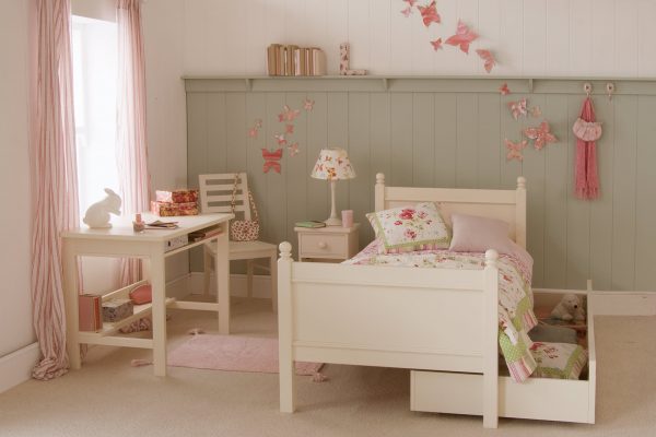 Fargo Ivory white single bed, with storage & sleepover trundle pulled out