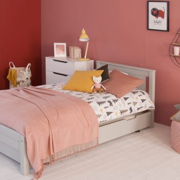 Classic Beech Bed with Storage+Sleepover Trundle